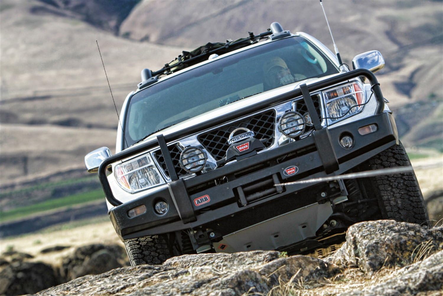 Warn 89120 ZEON 12 Winch – 12,000 lb. Capacity with Wire Rope Overland Gear Guide